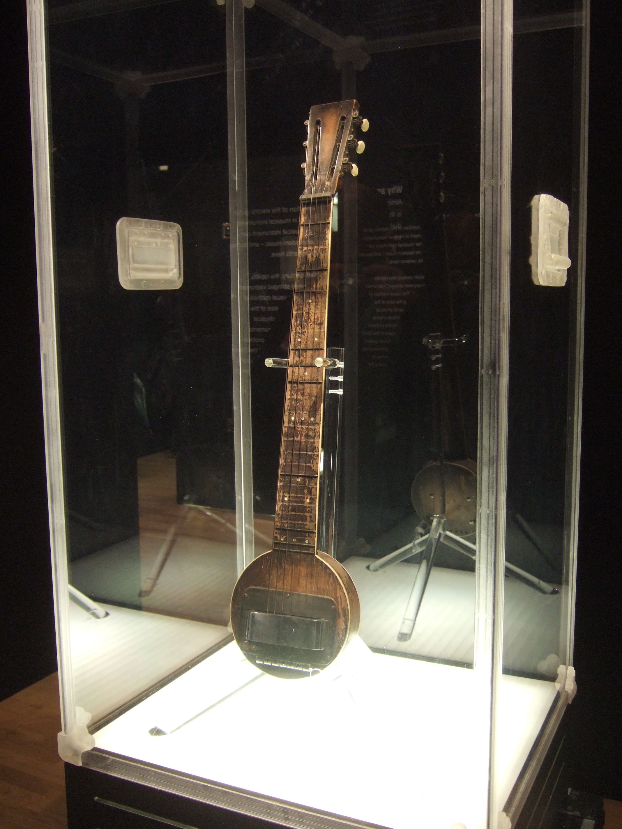 Frying Pan Guitar